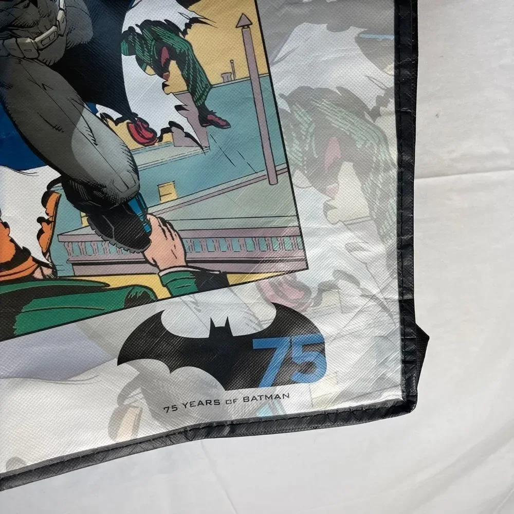 Warner Comic Con 75 Years Of Batman 2014‎ NWOT Retro Swag Bag